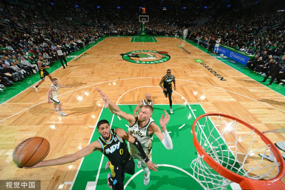 个人表现出 个人表现出