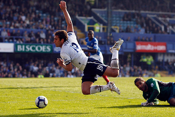 这位年轻人 这位年轻人