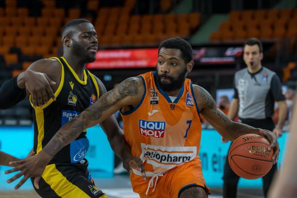 会费谈判与 会费谈判与